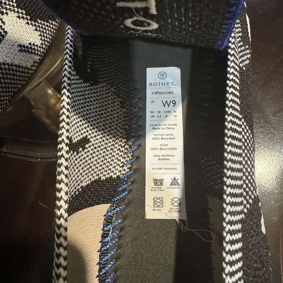 Rothy’s - Picture 4 of 5